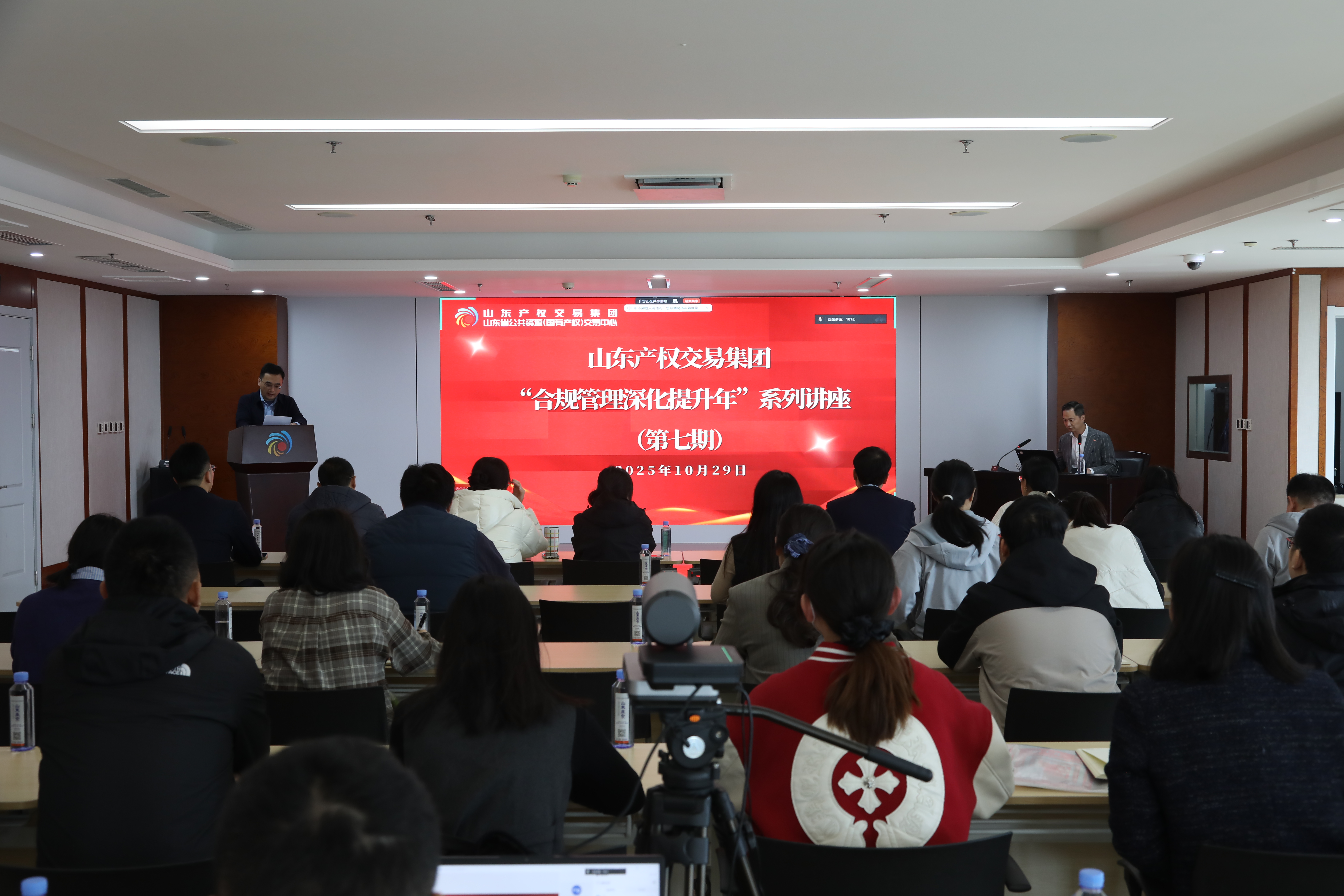 b7e07bfee758561a289e54f7ce46a1f2.jpg b7e07bfee758561a289e54f7ce46a1f2.jpg